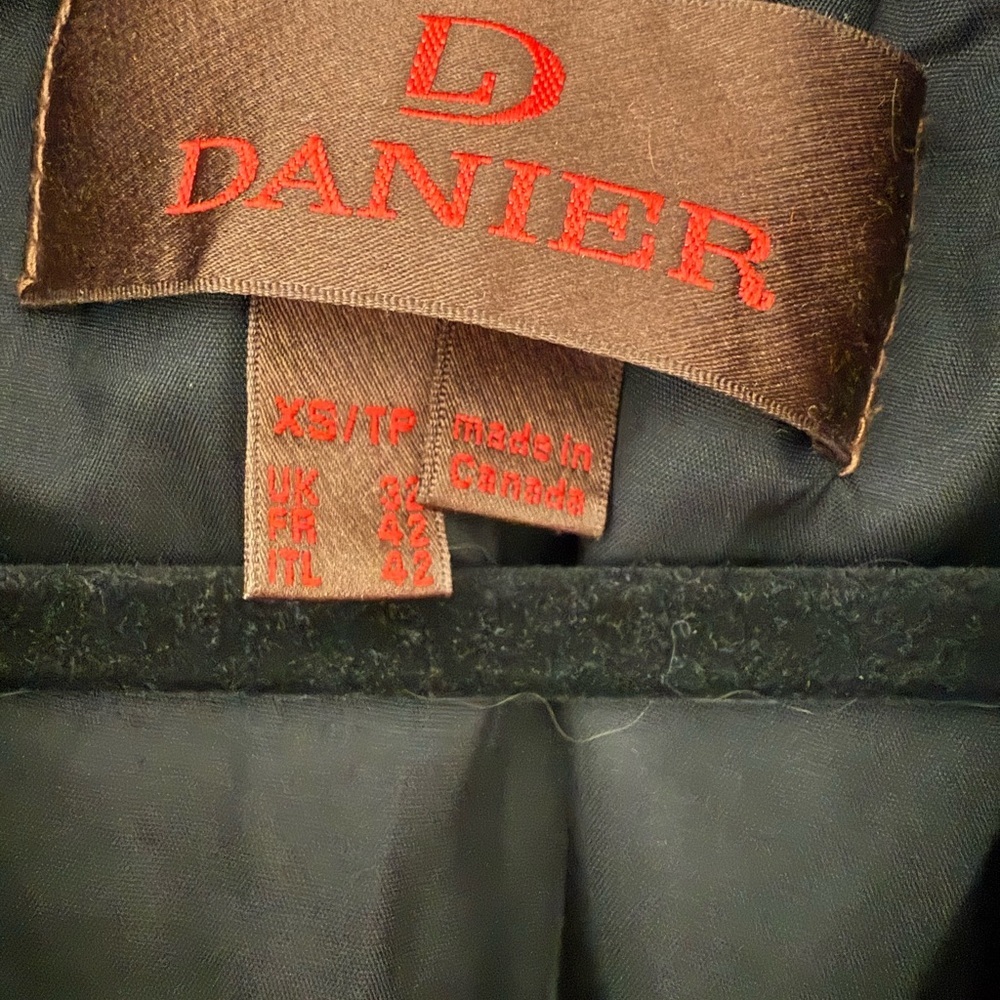 Danier - Men's Black Leather Jacket - Picture 4 of 6